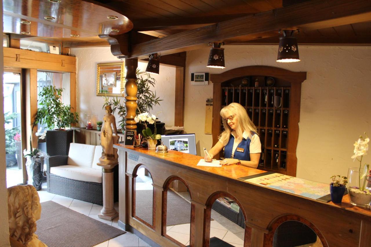 Hotel Restaurant Post Italia Albstadt Bagian luar foto